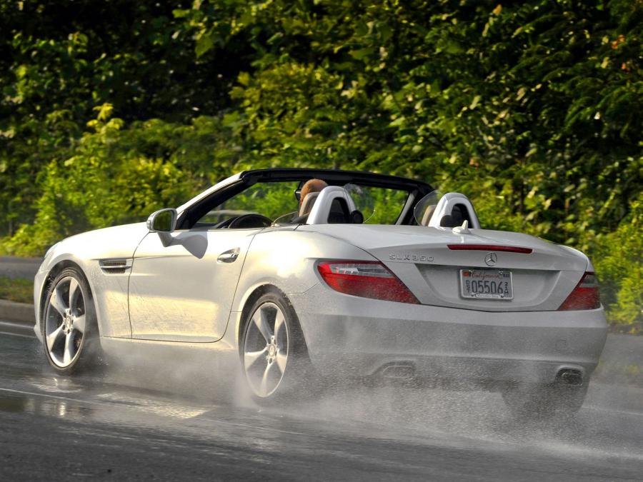  Mercedes-Benz SLK350 2011 года  (US) (фото 9 из 47)